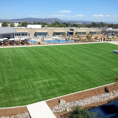 Green Lawn Oroville East, California Red Turf, Commercial Landscape